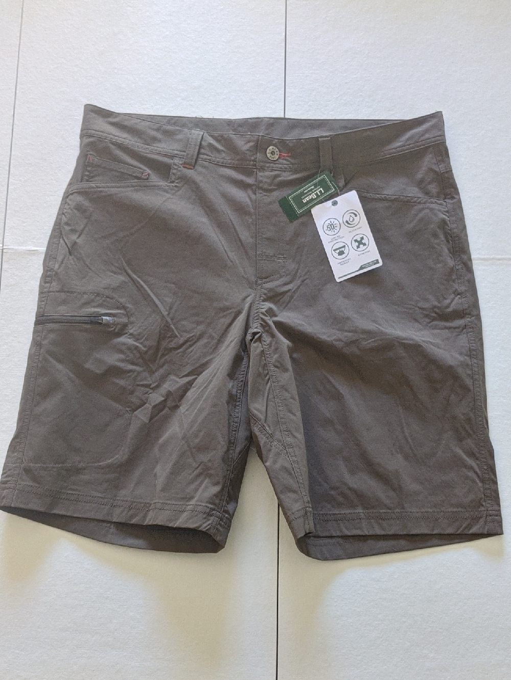 NWT L.L. Bean Men's 36W Cresta Mountain Shorts